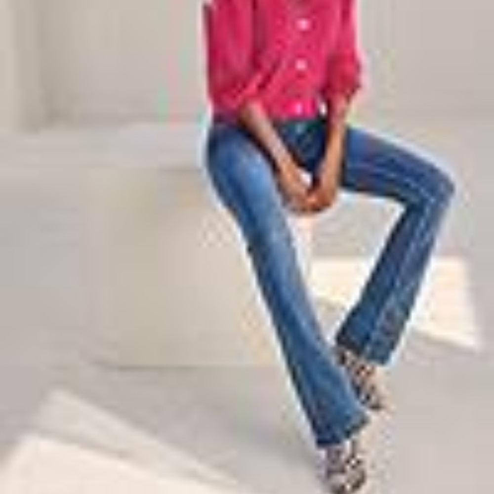 VENUS HALLE BOOT CUT JEANS